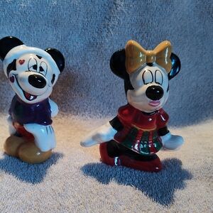 Disney Mickey And Minnie Salt And Pepper Shakers